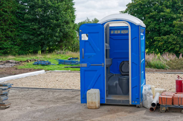 Types of Portable Toilets We Offer in Beverly, NJ